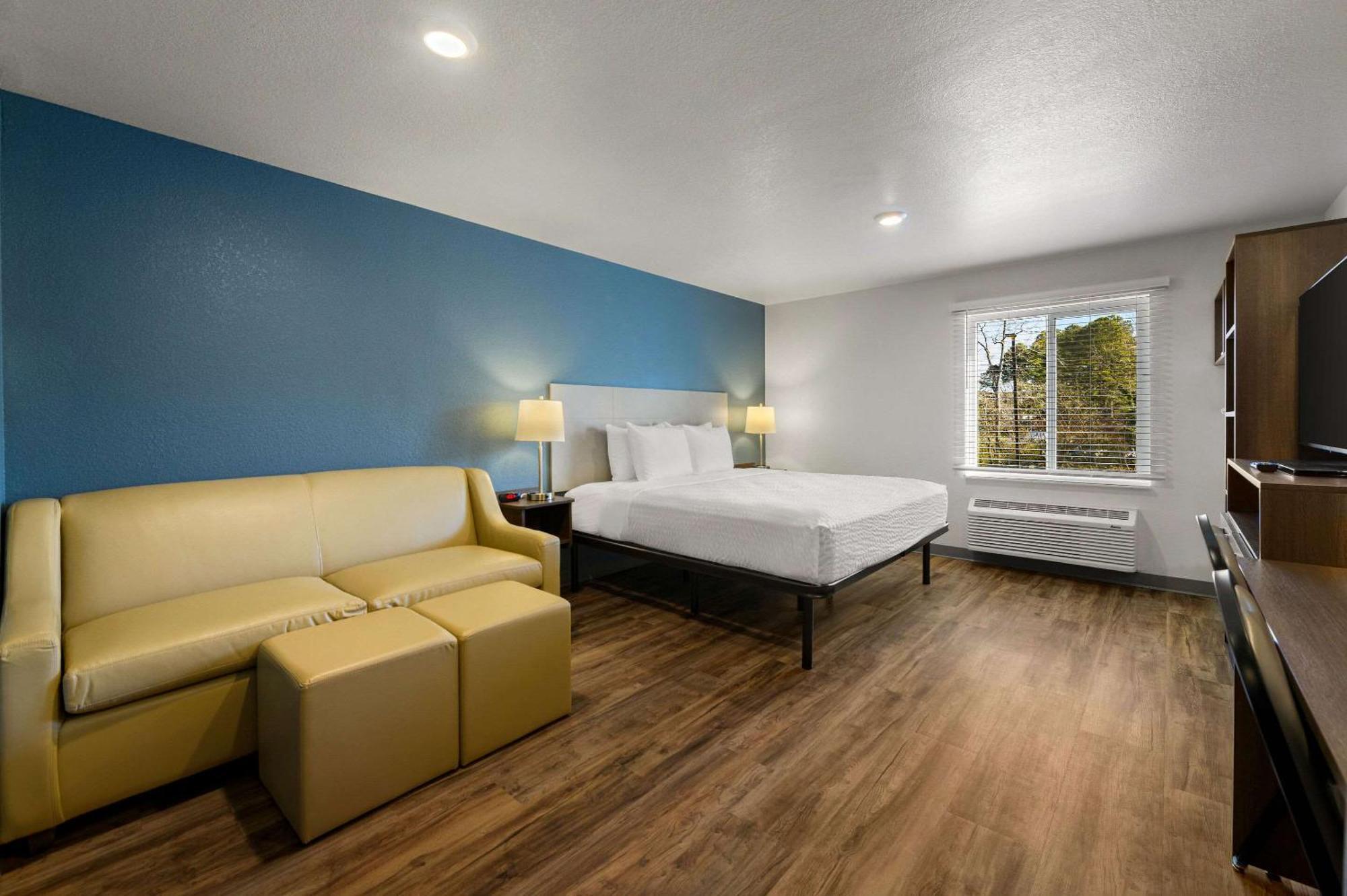 Woodspring Suites Yorktown นิวพอร์ตนิวส์ ภายนอก รูปภาพ